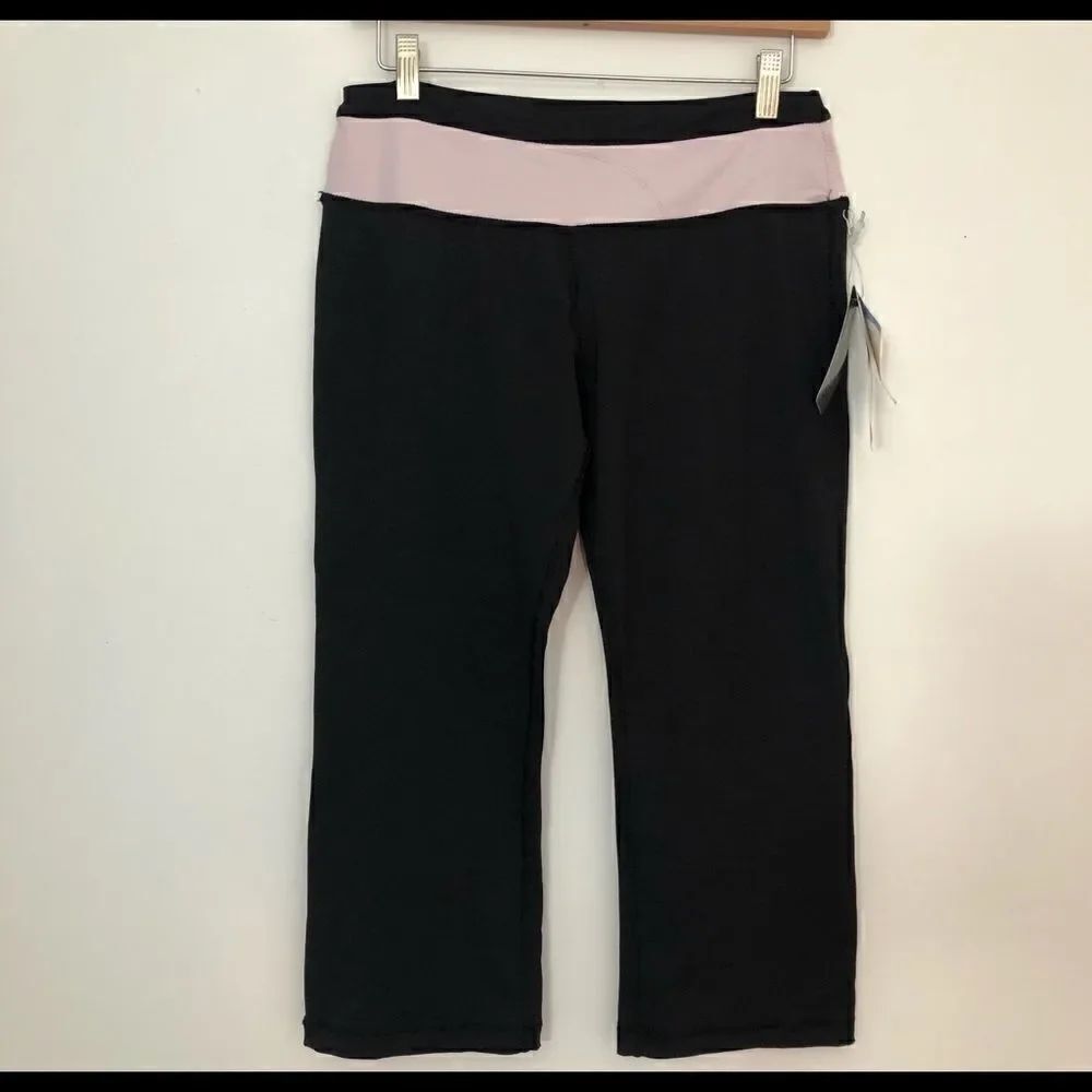 NWT Size M Kyodan Black & Pink Slimming Leggings!!